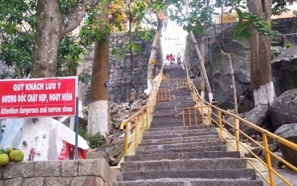 Núi Bà Đen Tây Ninh - địa điểm du lịch tâm linh nổi tiếng Đông Nam Bộ | Saigon Star Travel kinh nghiem di khu du lich nui ba den tay ninh 5