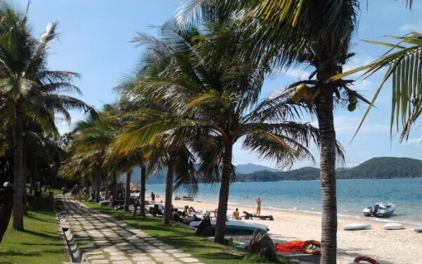 Kinh nghiệm đi tour Hòn Tằm Nha Trang | Saigon Star Travel kinh-nghiem-di-tour-hon-tam-nha-trang (2) (1)