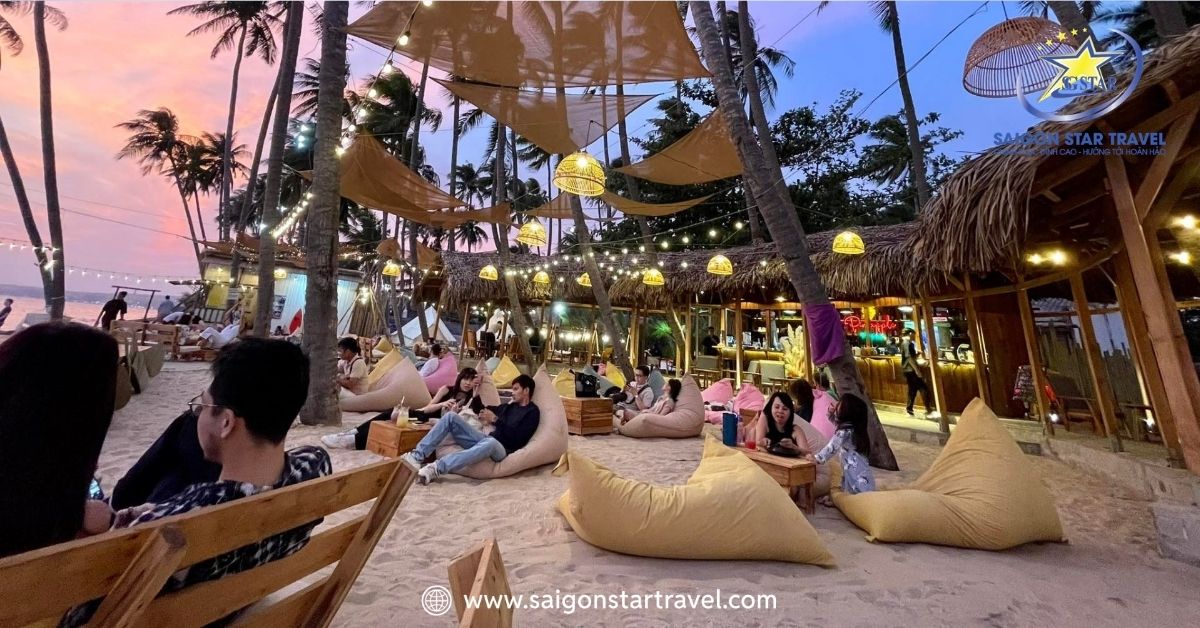 Ngắm hoàng hôn “cực chill” tại Hanna Beach