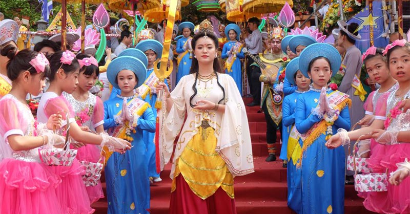 Lễ hội Quán Thế Âm Đà Nẵng được rất đông du khách tham gia