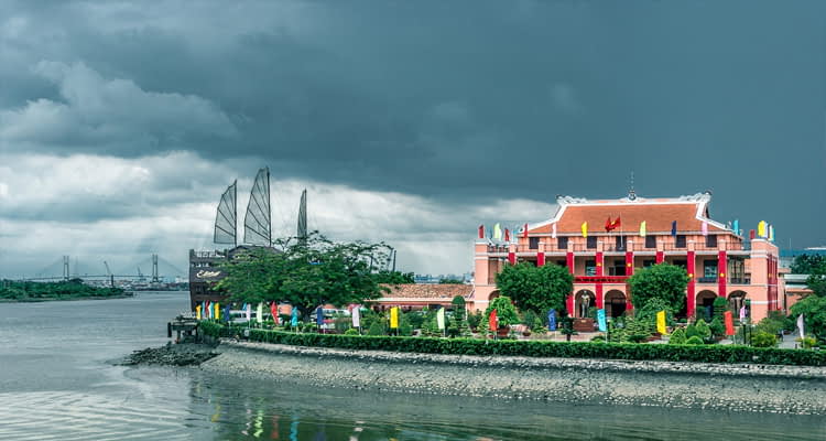 mach ban du lich 1 ngay nen di dau thanh pho ho chi minh 3