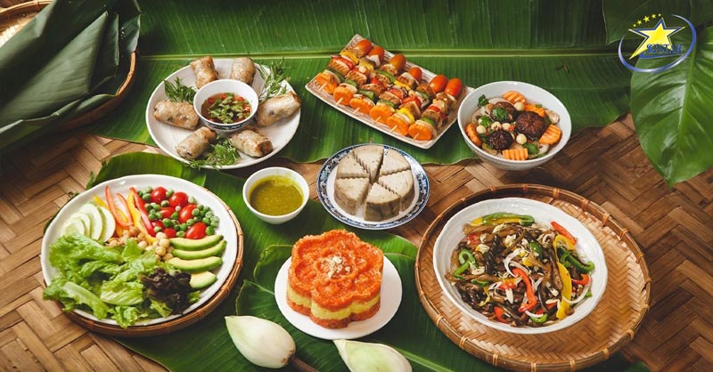 Lễ Vu Lan là ngày mấy? Nguồn gốc và ý nghĩa ngày lễ Vu Lan báo hiếu | Saigon Star Travel Cúng Lễ Vu lan (rằm tháng 7) là một dịp quan trọng, đây là lúc các gia đình thể hiện lòng thành kính đức Phật và báo hiếu gia tiên.