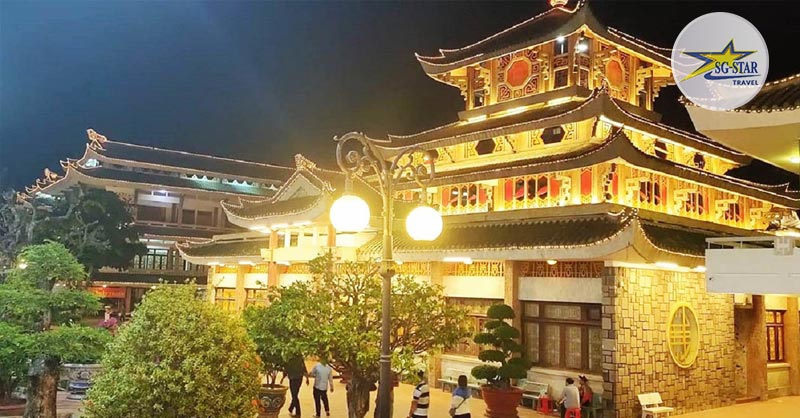 30/4 Đi Đâu? Top Địa Điểm Du Lịch 30/4 Và 1/5 Đẹp Nhất Năm Nay? | Saigon Star Travel mieu-ba-chua-xu-nui-sam-chau-doc-an-giang