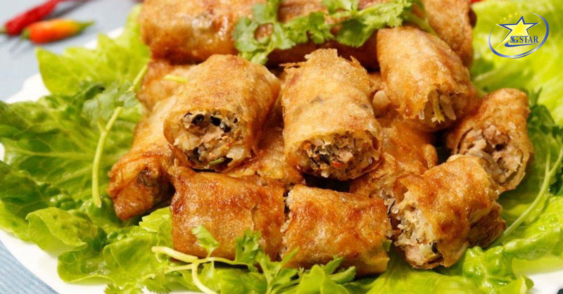 Nem rán với màu vàng ươm hấp dẫn