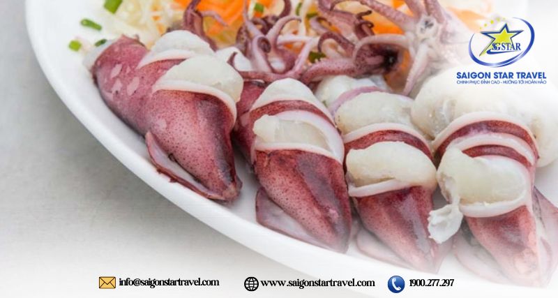 Mực trứng hấp gừng đặc sản Nam Du