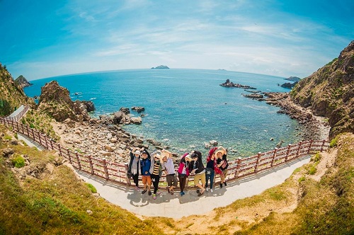 Nghỉ lễ 30/4 & 1/5 nên đi đâu du lịch? | Saigon Star Travel nghi-le-30-4-1-5-nen-di-dau-du-lich-4