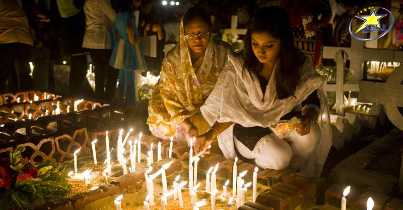 Halloween là gì? Nguồn gốc & ý nghĩa ngày lễ Halloween? | Saigon Star Travel Các Kitô hữu thường sẽ đi lễ nhà thờ và cầu nguyện cho những người đã mất vào Halloween