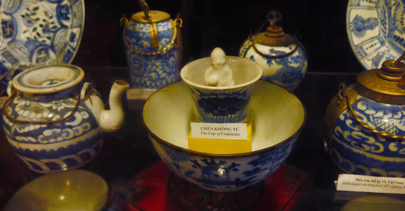 Nhà Cổ Tấn Ký Hội An – nơi lưu giữ báu vật quốc gia | Saigon Star Travel Kho báu vật cổ- Chén Khổng Tử