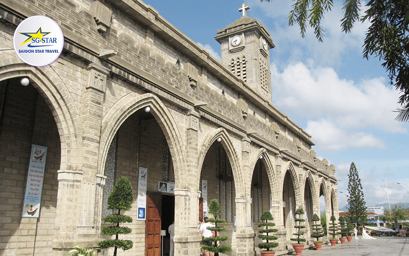 Khám phá nét đẹp không thể trộn lẫn của nhà thờ Núi Nha Trang | Saigon Star Travel nha-tho-nui-nha-trang-1