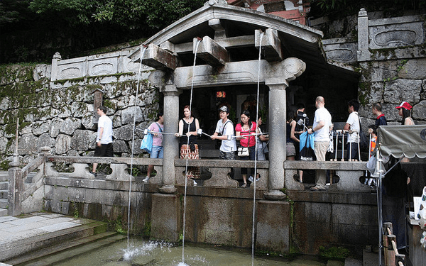 kiyomizu-chua-thanh-thuy-noi-tieng-cua-nhat-ban-5