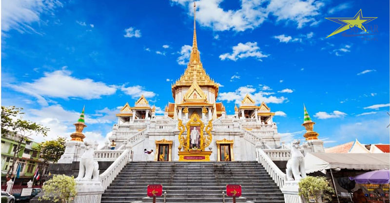 Review du lịch Thái Lan: chùa Phật Vàng Wat Traimit | Saigon Star Travel Khu vực bên ngoài ngôi chùa nổi tiếng