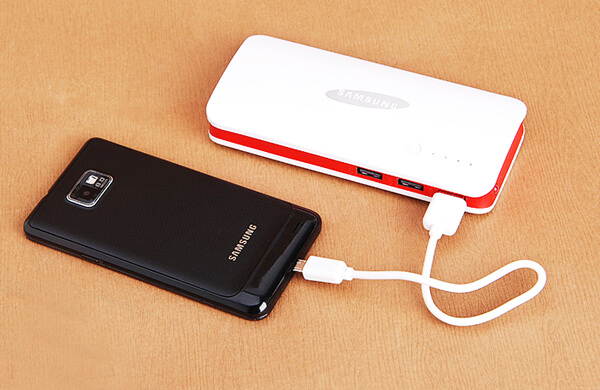 Checklist hành lý du lịch Tết Nguyên Đán 2025 | Saigon Star Travel Thiết bị công nghệ co checklist hành lý du lịch Tết