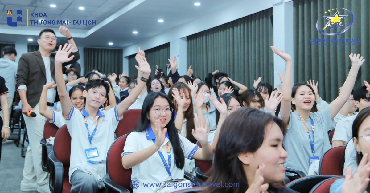 Chuỗi sự kiện "The Future of Work 2026" thu hút sự quan tâm lớn từ đông đảo sinh viên và doanh nghiệp đồng hành.