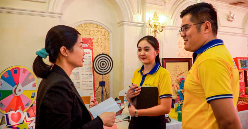saigon star travel tham gia hoi cho xuan hoi tu 2023 tai the chateau go vap 5