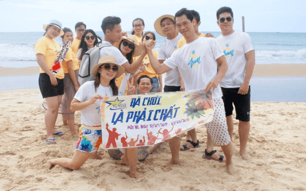 Sinh nhật lần thứ 8 Công ty du lịch Saigon Star Travel - 8 năm một chặng đường | Saigon Star Travel saigonstar8nam-10 (1)