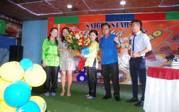 Sinh nhật lần thứ 8 Công ty du lịch Saigon Star Travel - 8 năm một chặng đường | Saigon Star Travel saigonstar8nam-4 (1)