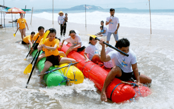 Sinh nhật lần thứ 8 Công ty du lịch Saigon Star Travel - 8 năm một chặng đường | Saigon Star Travel saigonstar8nam-9 (1)