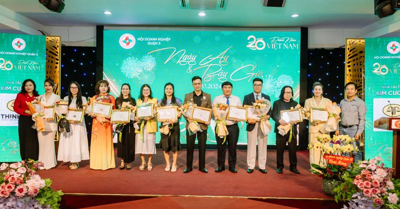Saigon Star tham dự sự kiện Kỷ niệm 20 năm Ngày Doanh nhân VN cùng Hội Doanh nghiệp Quận 3 | Saigon Star Travel SGS tham du su kien hoi cho doanh nghiep quan 3 2