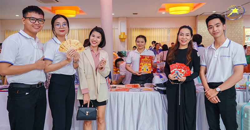 Saigon Star tham dự sự kiện Kỷ niệm 20 năm Ngày Doanh nhân VN cùng Hội Doanh nghiệp Quận 3 | Saigon Star Travel SGS tham du su kien hoi cho doanh nghiep quan 3 5