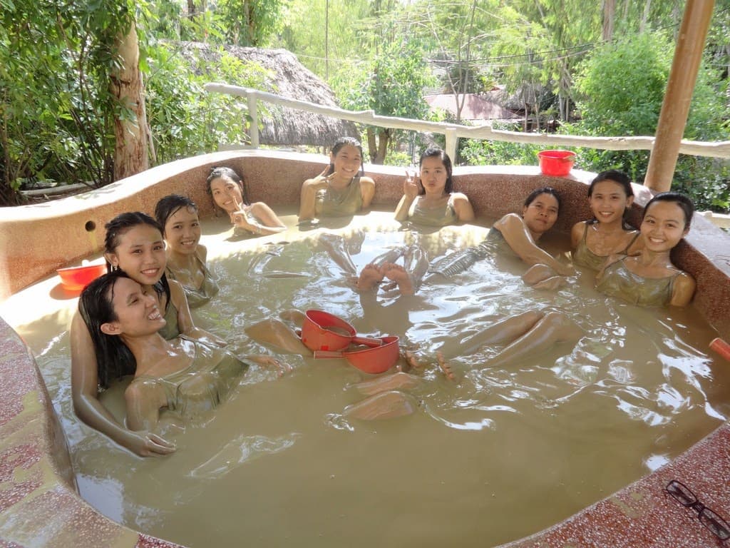 suoi nuoc nong binh chau 3