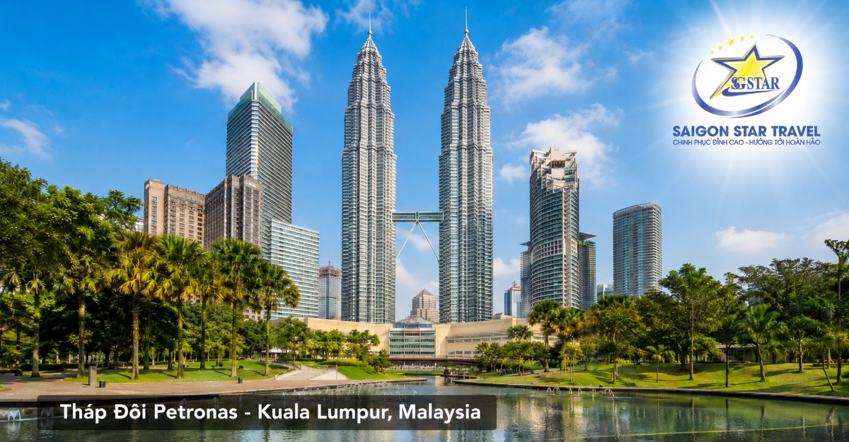 Tháp đôi Petronas tại Kuala Lumpur trong tour Singapore Malaysia Indonesia