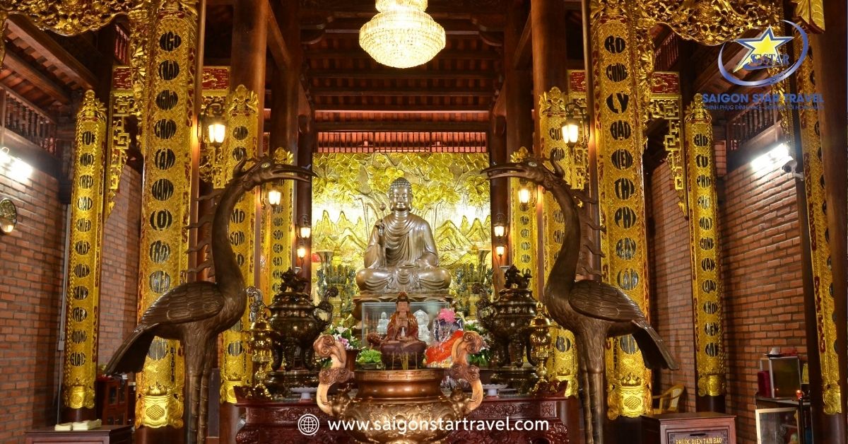 Chánh Điện được xây dựng theo kiến trúc Phật giáo thời Lý - Trần