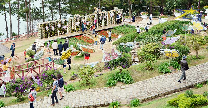 check-in với người mình thương  tại thung lũng tình yêu trong chuyến du lịch tết đà lạt