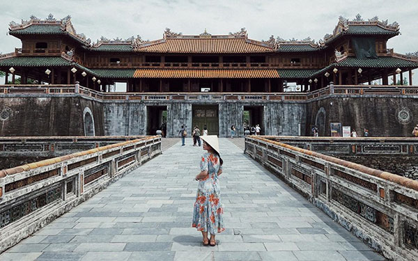 Thuyết minh về danh lam thắng cảnh sông Hương Huế | Saigon Star Travel thuyet-minh-ve-danh-lam-thang-canh-song-huong-hue-3