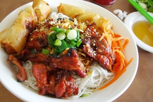 Top 5 quán bún thịt nướng ngon, nổi tiếng nhất ở Đà Nẵng | Saigon Star Travel top-5-quan-bun-thit-nuong-ngon-noi-tieng-nhat-o-da-nang-1