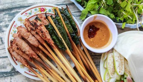 Top 5 quán Nem lụi ngon hút khách nhất tại Đà Nẵng | Saigon Star Travel top-5-quan-nem-lui-ngon-hut-khach-nhat-tai-da-nang-3