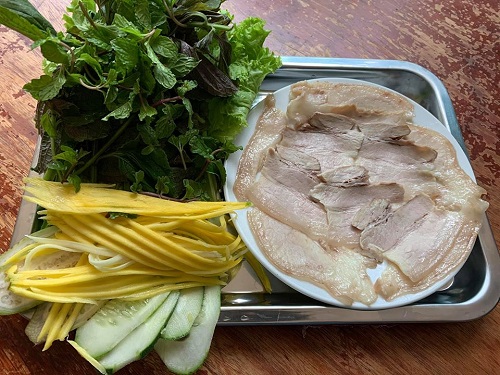 top-quan-banh-trang-cuon-thit-heo-ngon-o-da-nang-4
