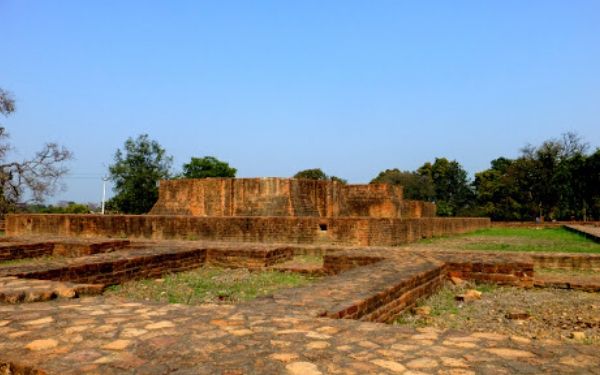 tour an do hanh huong ve vung dat phat 5