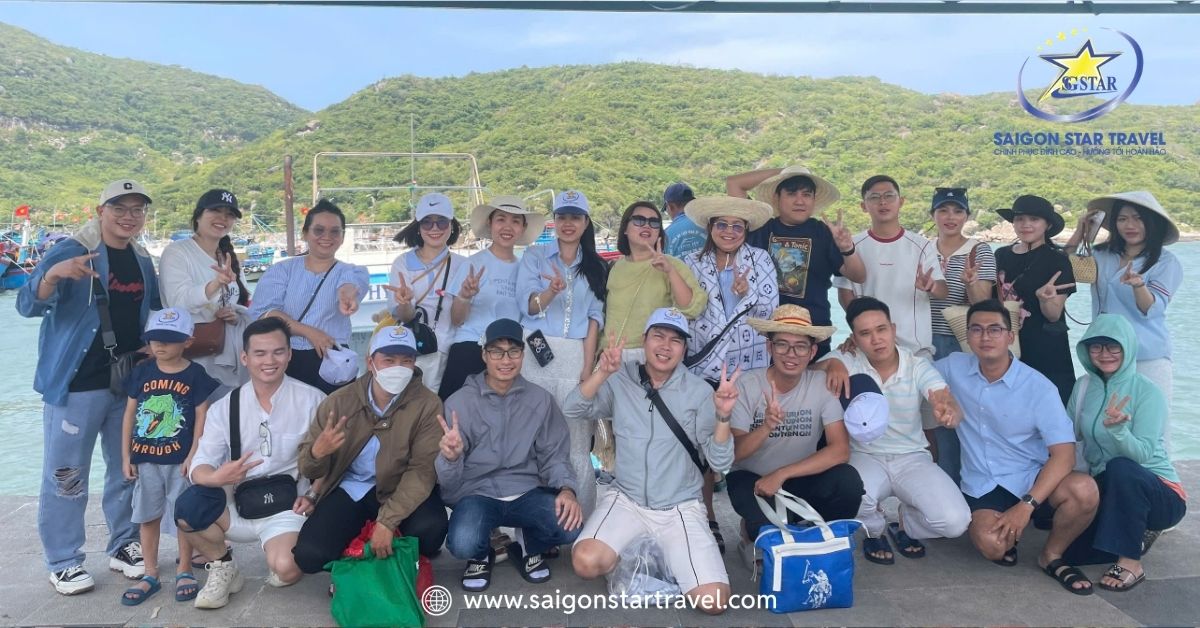 Cùng gia đình tận hưởng nắng vàng biển xanh