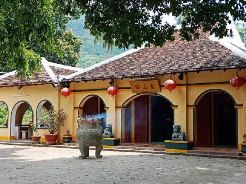 tour Côn Đảo