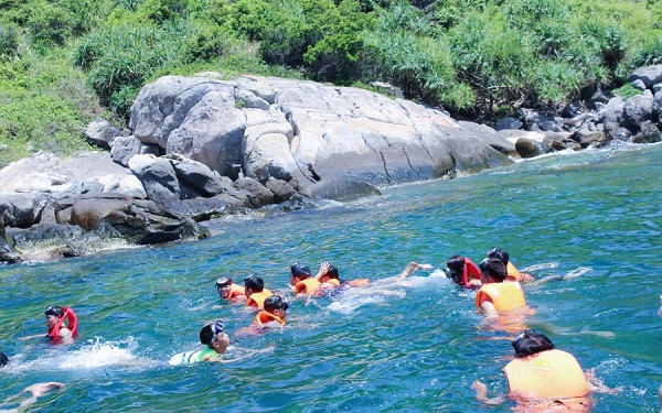 tour-du-lich-dao-ly-son-2n1d-thien-duong-giua-bien-dong-5