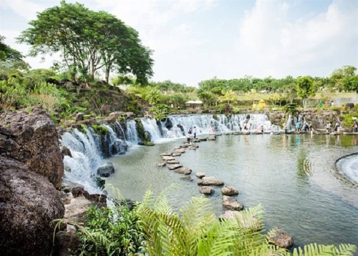 VÌ SAO NÊN CHỌN TOUR SUỐI NƯỚC NÓNG BÌNH CHÂU? | Saigon Star Travel Tour suoi nuoc nong binh chau 3