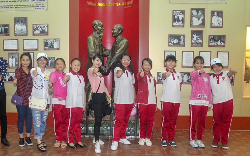 Tour Học sinh 1 Ngày - Bảo tàng Hồ Chí Minh - Công viên nước Đại Thế Giới | Saigon Star Travel tour-da-ngoai-1-ngay-bao-tang-ho-chi-minh-cong-vien-nuoc-3