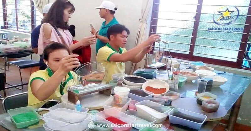 Khám Phá Tranh Cát Phi Long - Nghệ Thuật Độc Đáo Tinh Tế | Saigon Star Travel Tranh cát Phi Long