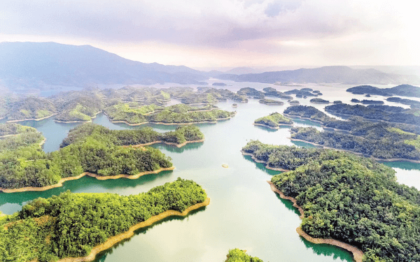 Kinh nghiệm đi phượt Tà Đùng Đắk Nông A-Z dành cho các bạn trẻ | Saigon Star Travel tuyet-tac-ta-dung-diem-du-lich-hap-dan-moi (1)