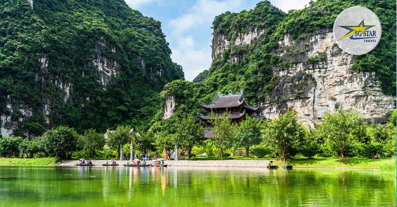 Tháng 2 Nên Đi Du Lịch Ở Đâu Đẹp Nhất? 10 + Điểm Du Lịch Hot 
Lỗi giao diện: file 'snippets/shortcode-current_date.bwt' không được tìm thấy
 | Saigon Star Travel ve-dep-cua-trang-an-ninh-binh