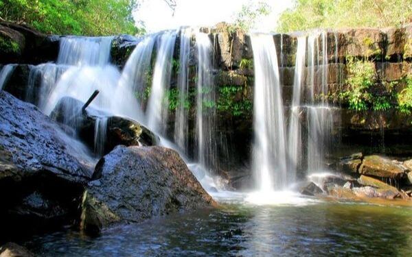 ve-dep-say-dam-cua-suoi-da-ngon-phu-quoc-1 (1)