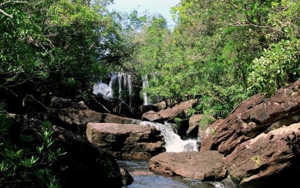 ve-dep-say-dam-cua-suoi-da-ngon-phu-quoc-4 (1)