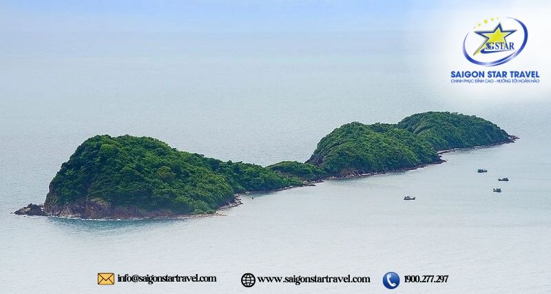 Vẻ đẹp trù phú làm mê hoặc du khách đến Hòn Ngang