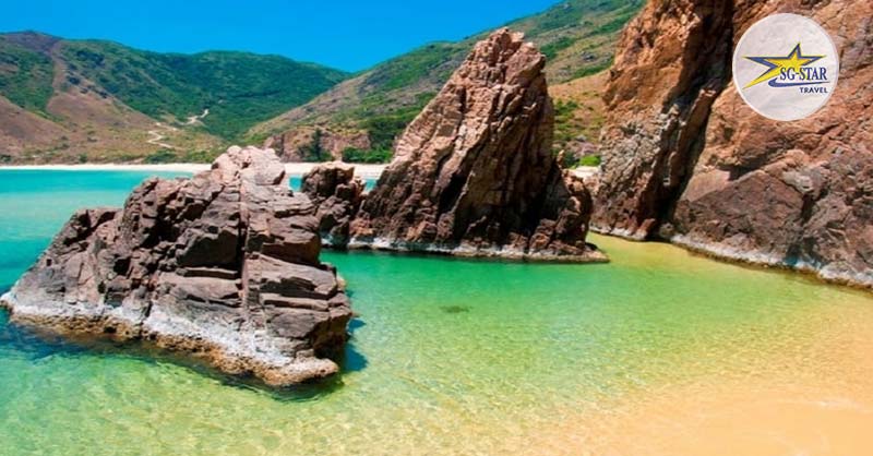 Những địa điểm du lịch Tết Quy Nhơn 2025 | Saigon Star Travel Khám phá bãi biển Kỳ Co - Địa điểm du lịch Tết tại Quy Nhơn
