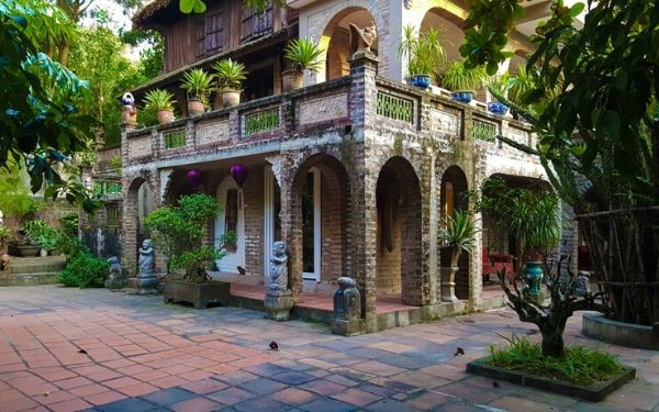 viet phu thanh chuong co gi ben trong 6