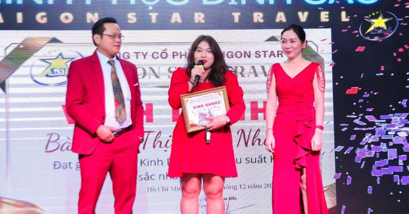 Saigon Star Travel Khai tiệc “Year End Party” Chào 2024 | Saigon Star Travel Vinh danh các cá nhân có thành xuất năm 2023