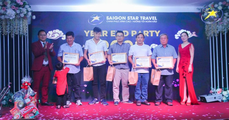 Saigon Star Travel Khai tiệc “Year End Party” Chào 2024 | Saigon Star Travel Tri ân các đại diện của quý đối tác đã đồng hành cùng Saigon Star Travel