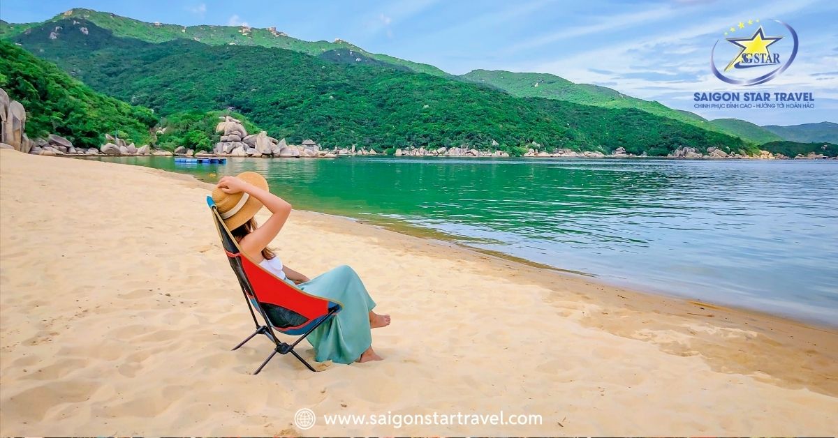 vẻ bình yên của bãi sơn đừng vịnh vân phong
