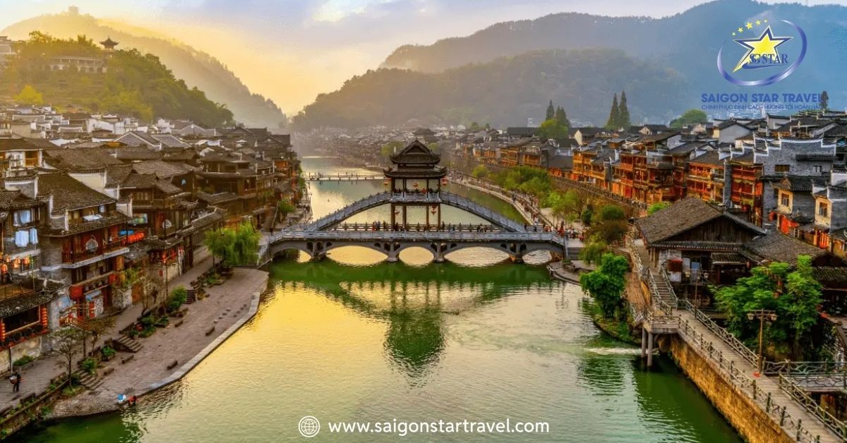 Tour Ân Thi – Phượng Hoàng Cổ Trấn – Trương Gia Giới 5N4Đ