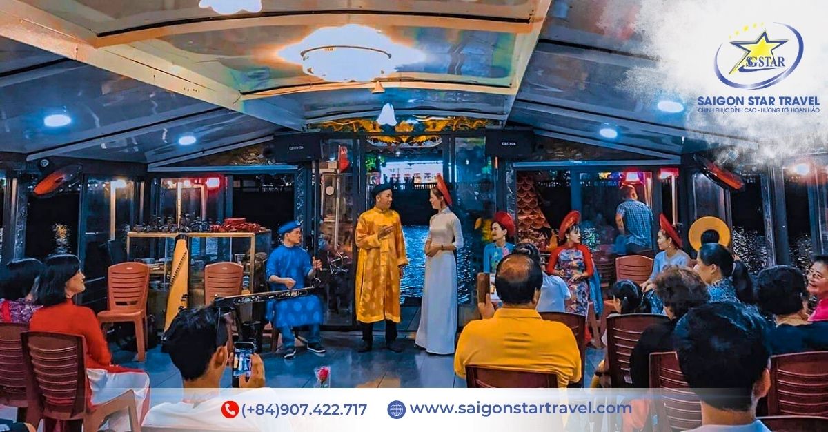 Nghe Ca Huế trên sông Hương option tự túc khi lưu trú tại Huế